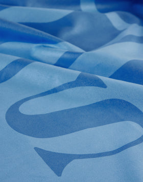 TOALLA DE PLAYA DE MICROFIBRA CON LOGOTIPO