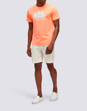CAMISETA CON LOGOTIPO IMPRESO