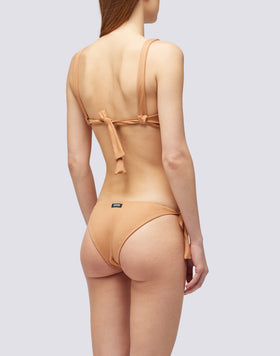 TOP AMERICANO CON TIRANTES ANCHOS