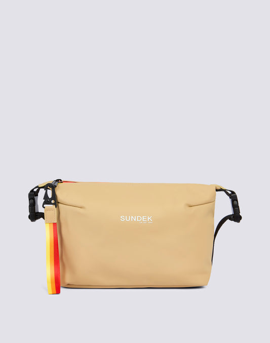 NECESER CON CREMALLERA SOLDADA