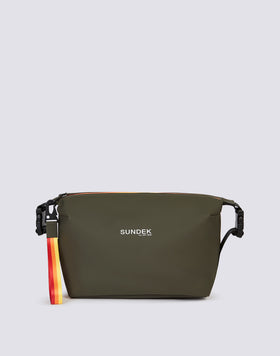BEAUTY CASE WITH WELDED ZIP