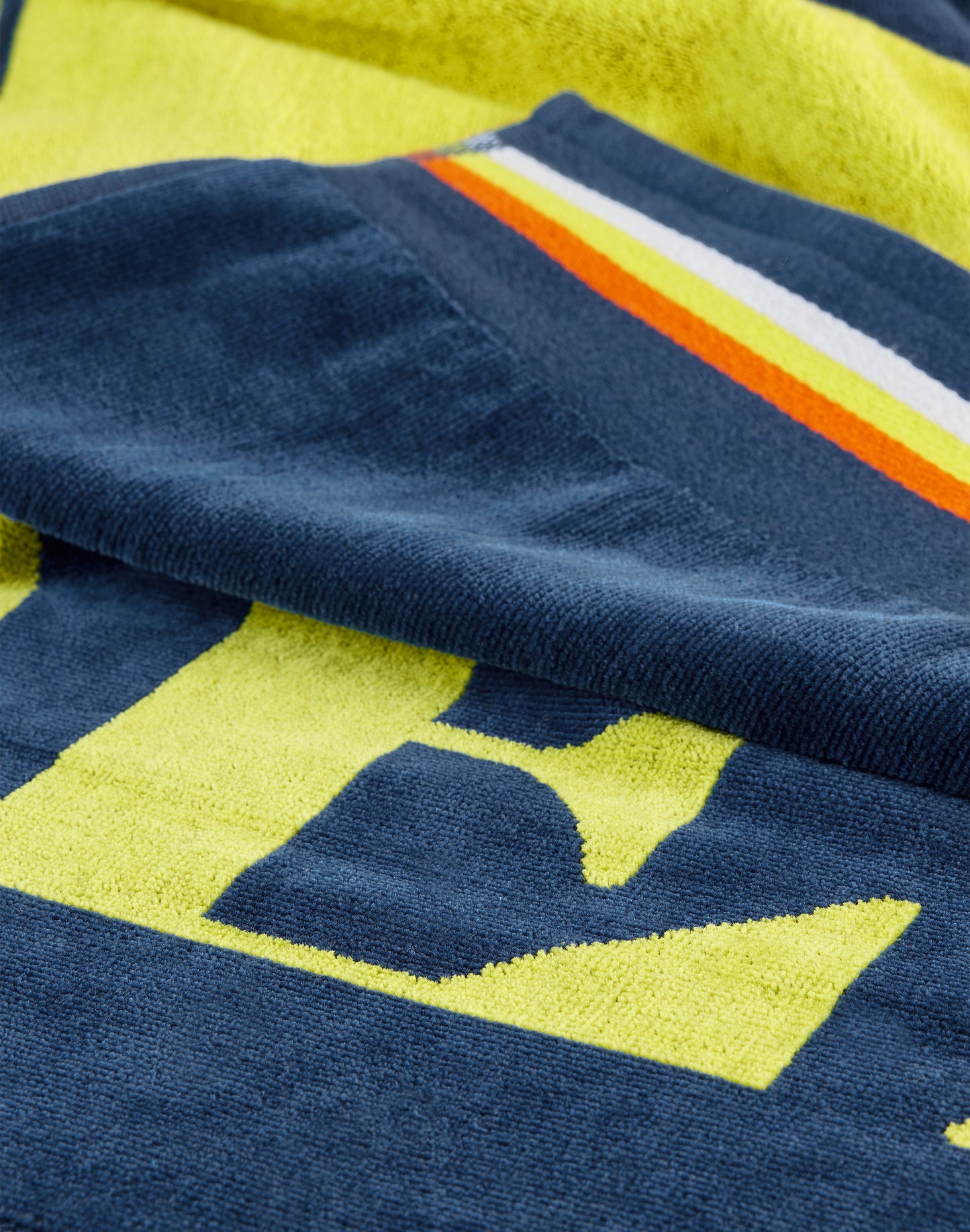 NEW CLASSIC - JACQUARD BEACH TOWEL WITH LOGO