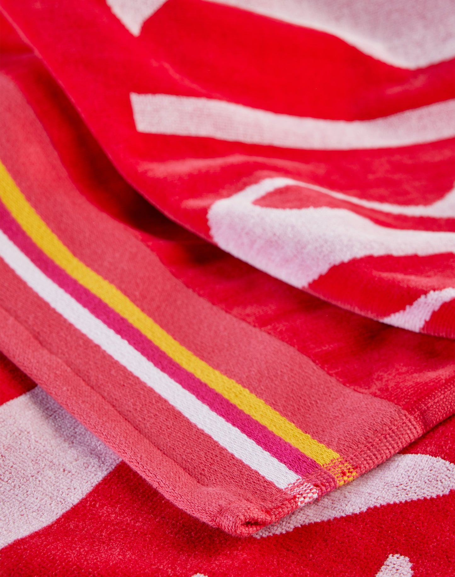 NEW CLASSIC - JACQUARD BEACH TOWEL WITH LOGO