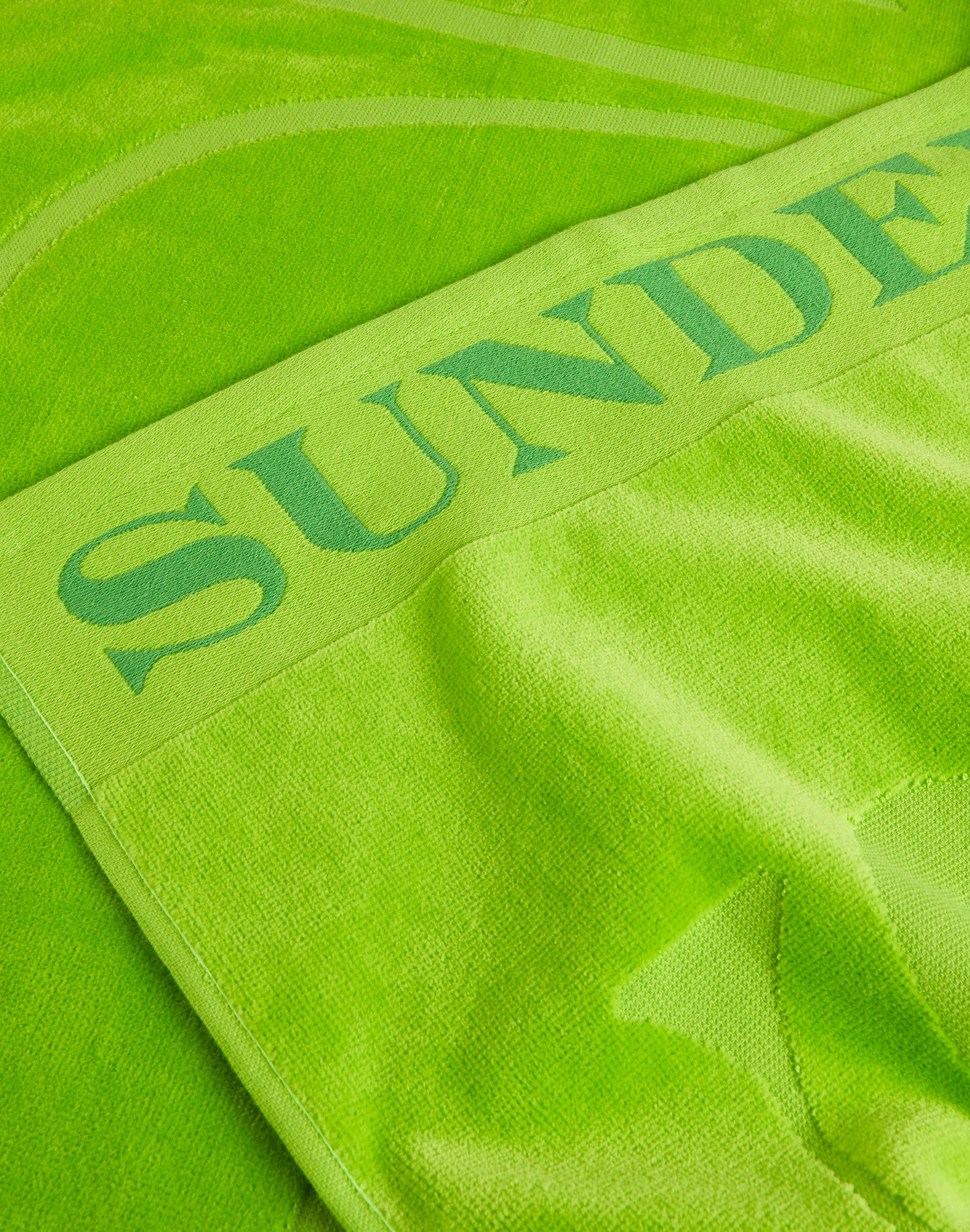 SERVIETTE DE PLAGE JACQUARD AVEC LOGO