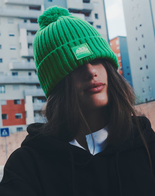 BONNET AVEC POMPON