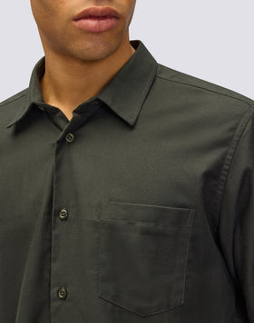 CAMISA DE HOMBRE DE MANGA LARGA DE ALGODÓN GABARDINA