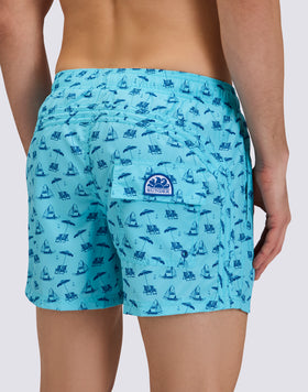 REPREVE® TRAJE DE BAÑO CORTO CON CINTURA ELÁSTICA Y GREETINGS FROM MEXICO ESTAMPADO