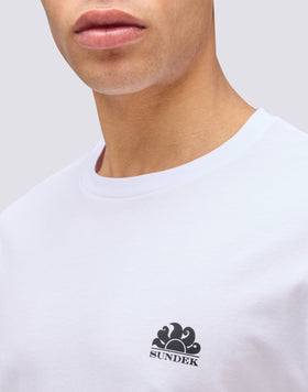 CAMISETA CON ESTAMPADO WETSUIT