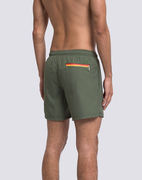 MAILLOT DE BAIN MI-LONG À TAILLE ÉLASTIQUE EN POLYESTER RECYCLÉ REPREVE® AVEC DÉTAIL TRICOLORE