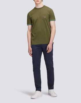 T-SHIRT FINN GIROCOLLO CON TASCHINO