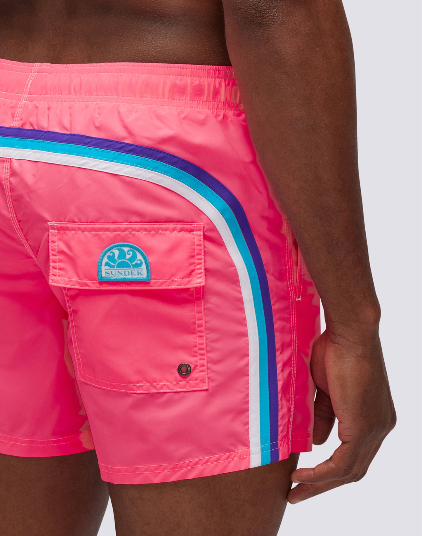 ICONIC TAFFETA STRETCH WAIST SHORT SWIM TRUNKS