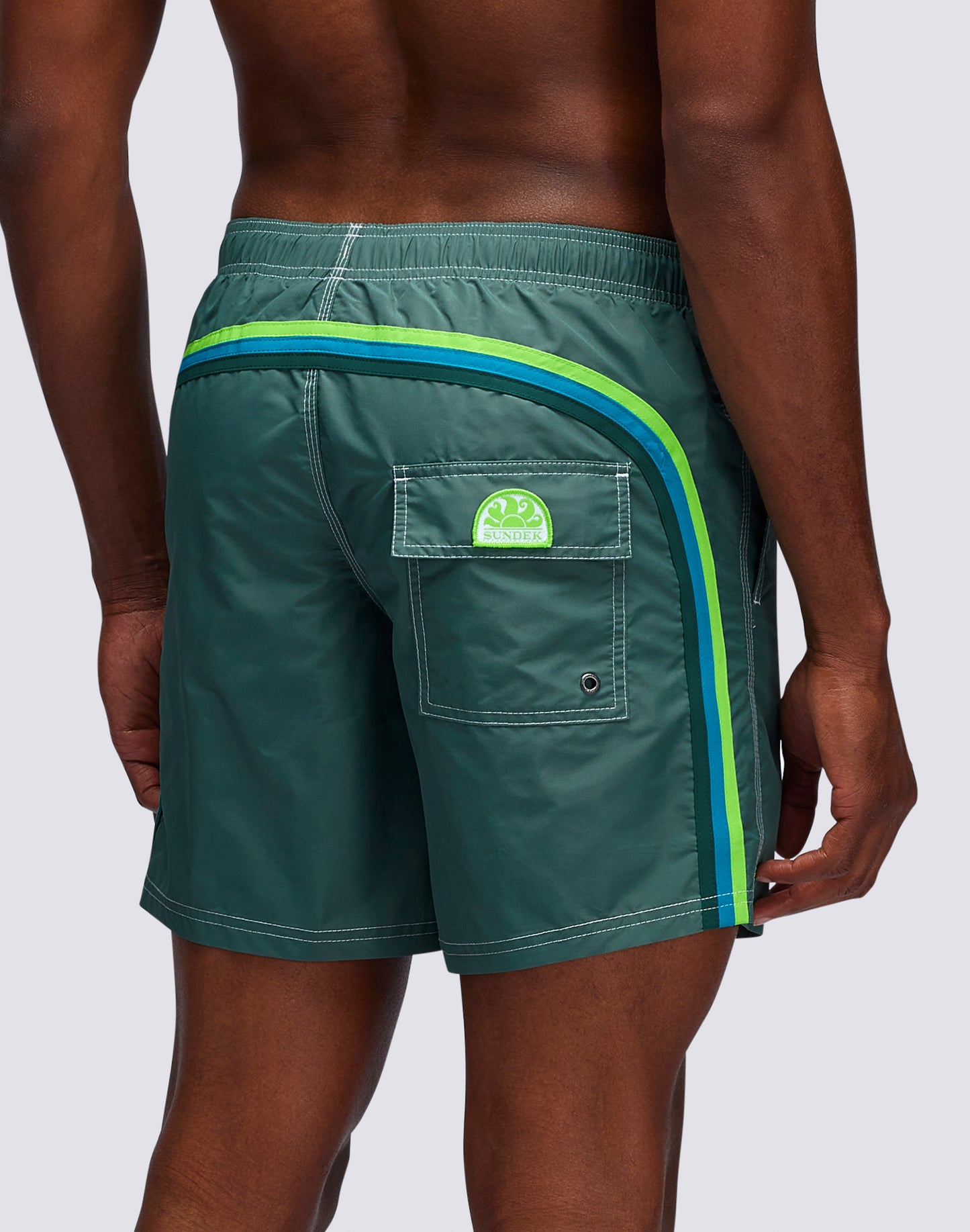 ICONIC TAFFETA STRETCH WAIST MID-LENGTH SWIM TRUNKS