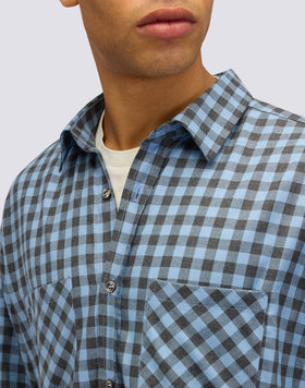 CAMISA DE HOMBRE A CUADROS DE ALGODÓN GABARDINA TEÑIDA A MANO