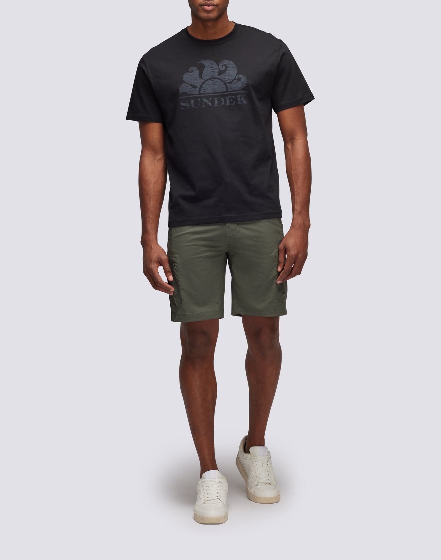 SHORT-SLEEVED T-SHIRT WITH LOGO