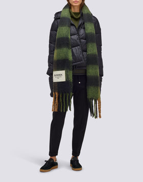 CHAQUETA CORTA ACOLCHADA CON CAPUCHA PARA MUJER
