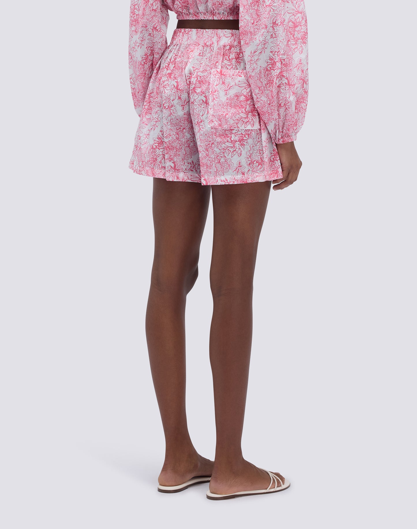 SHORT SEMIELÁSTICO ESTAMPADO FLEUR DE JOIE