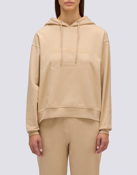 SUDADERA DE MUJER CON CAPUCHA Y INSCRIPCIÓN SUNDEK