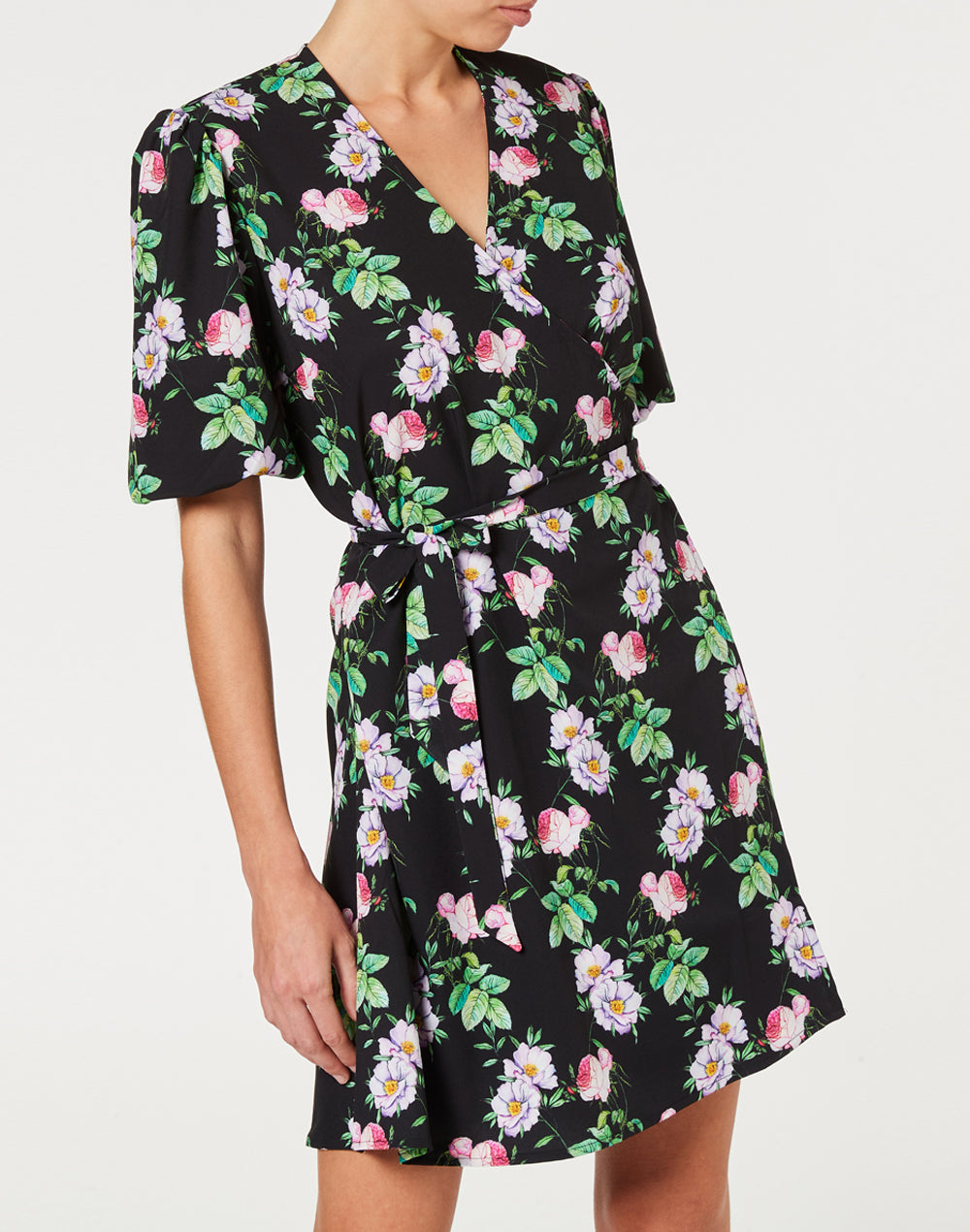 VESTIDO CON ESTAMPADO FLORAL