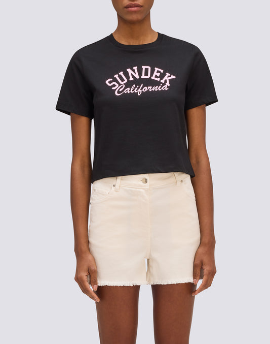 CAMISETA CROPPED DE MUJER CON LAVADO VINTAGE