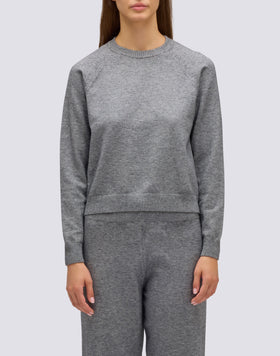 SUDADERA DE MUJER CON CUELLO REDONDO DE PUNTO CON LOGOTIPO BORDADO