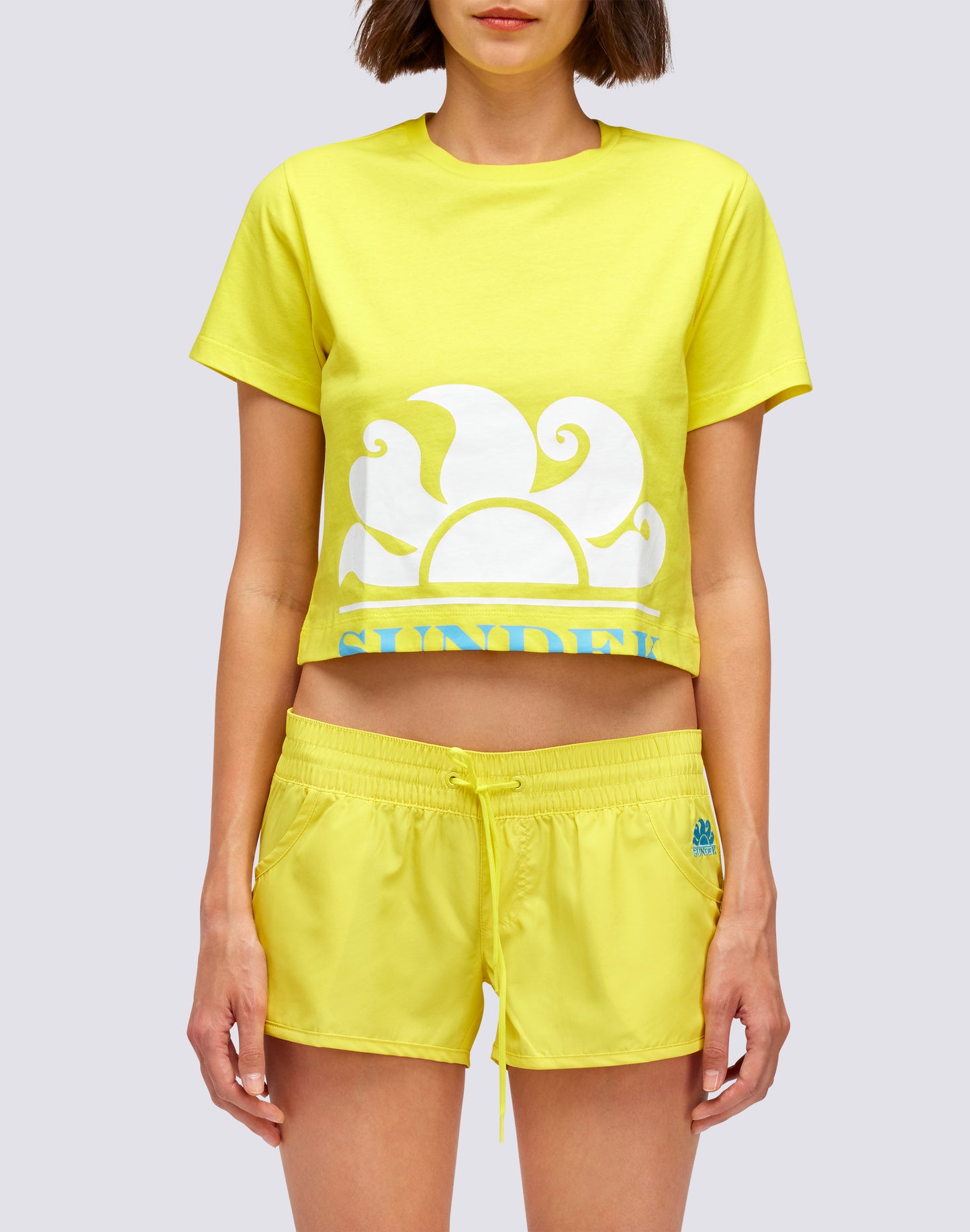 T-SHIRT CROP