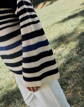 STRIPED TURTLENECK SWEATER