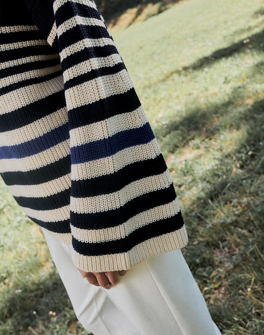 STRIPED TURTLENECK SWEATER