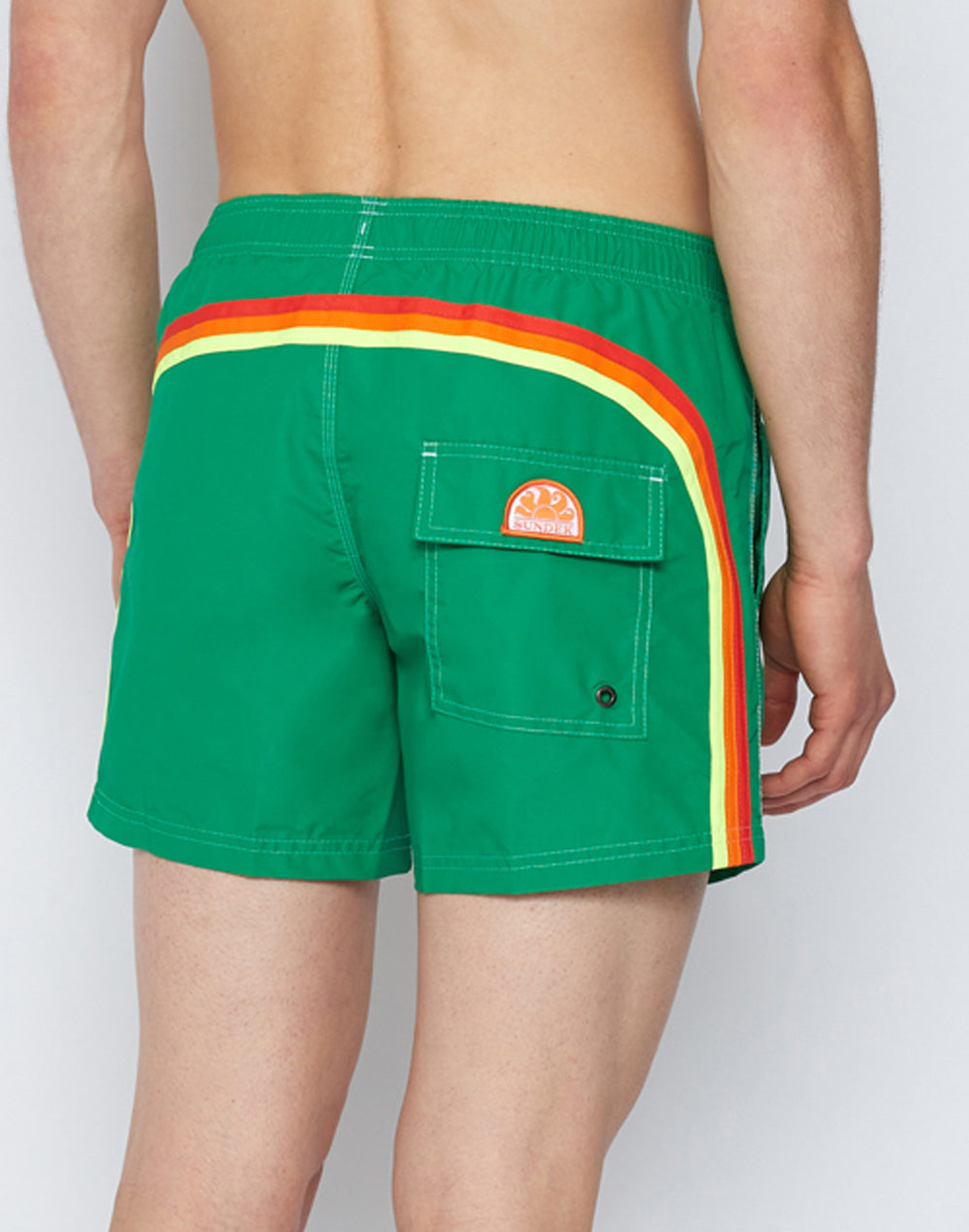 SHORT SWIM SHORTS WITH AN ELASTICATED WAISTBAND