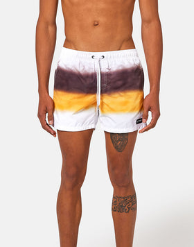 SHORT SWIM SHORTS WITH AN ELASTICATED WAISTBAND