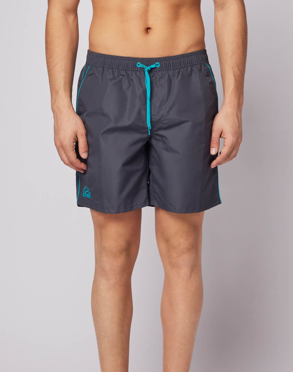 MID-LENGTH SWIM SHORTS WITH AN ELASTICATED WAISTBAND