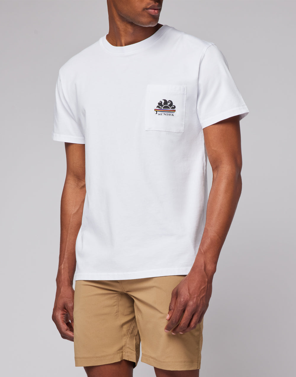 CAMISETA CÁPSULA BORDADO LOGO SURF